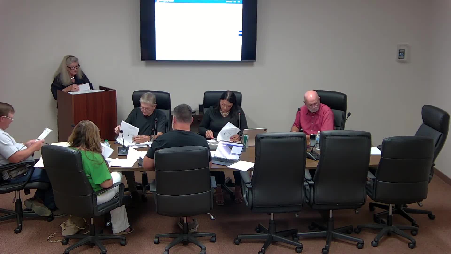 Judge grants 10-foot easement on Arno property after historical use ruling