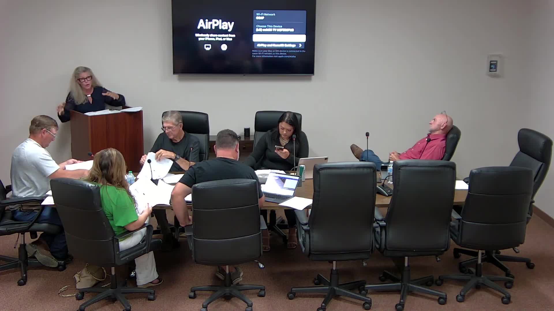 Community members clash over property access rights in Cross Creek dispute