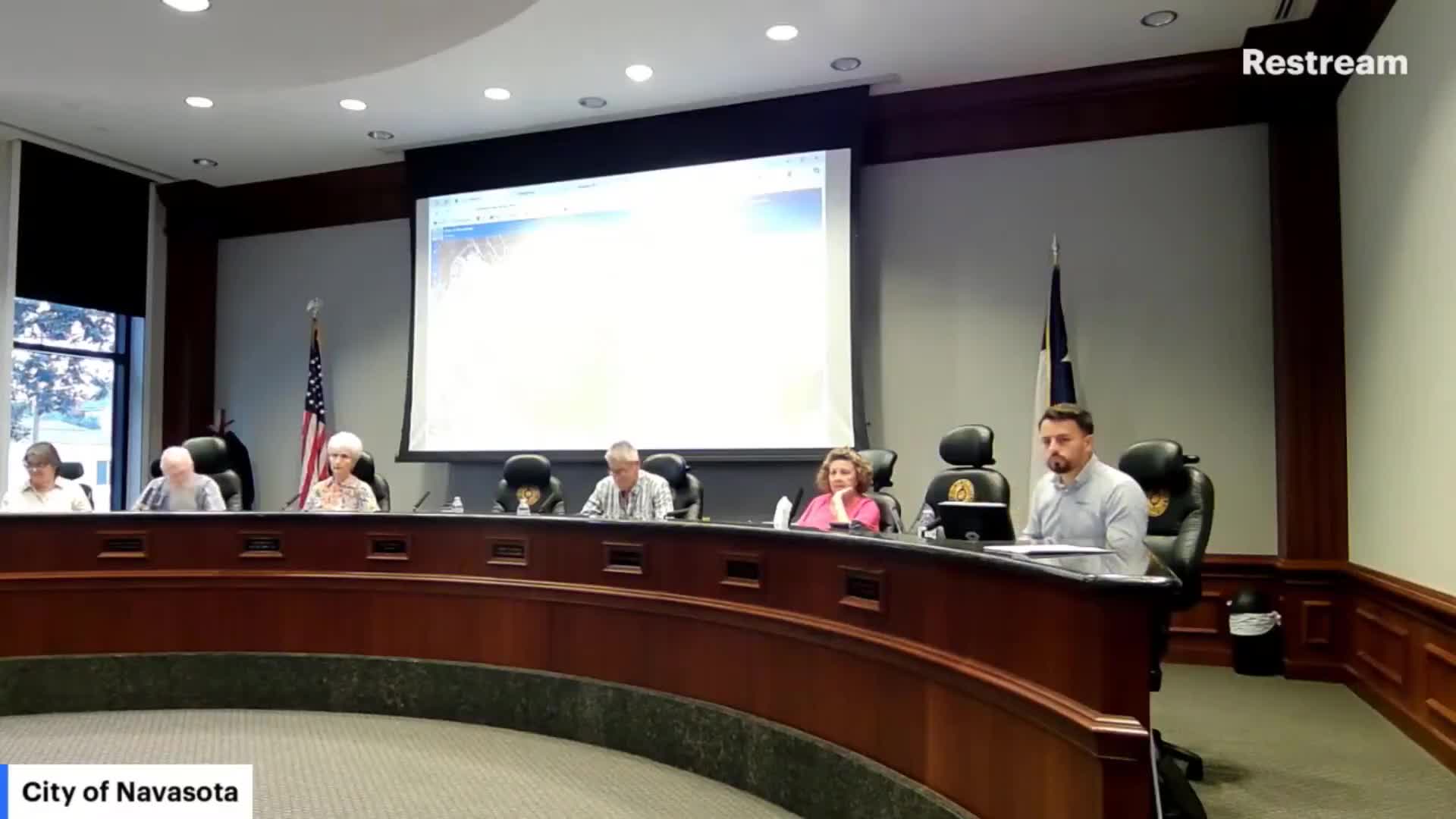 Panel approves rezoning for trailer sales at 9314 Interstate Drive