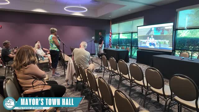 Residents and mayor call for clearer performance-evaluation and onboarding processes after heated meetings