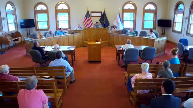 Planning commission approves three‑lot replat on South Ohio Street that would allow Kroger fuel center; neighbors raise traffic concerns