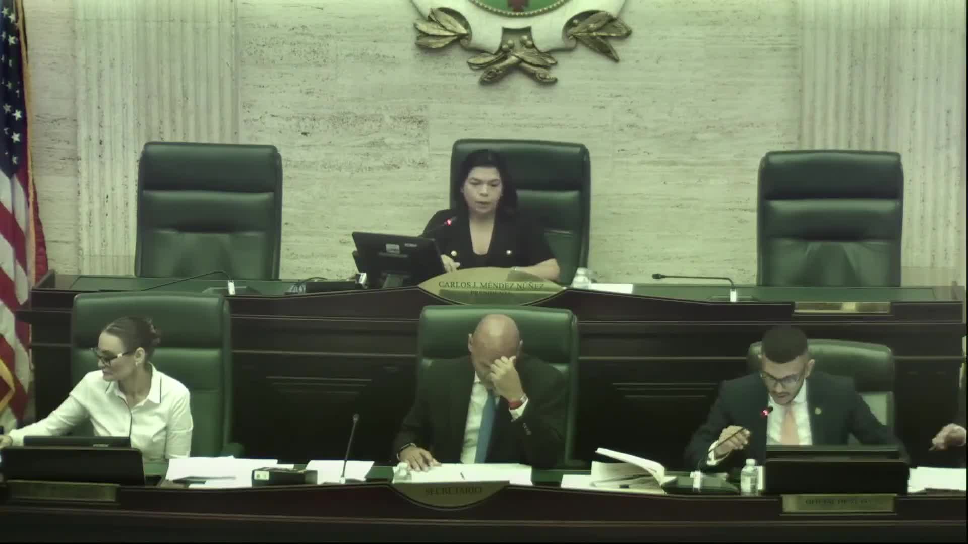 Cámara de Representantes concurre con enmiendas del Senado en varios proyectos, nombra comités de conferencia y aprueba moción de condolencias por Ronny Jarabo