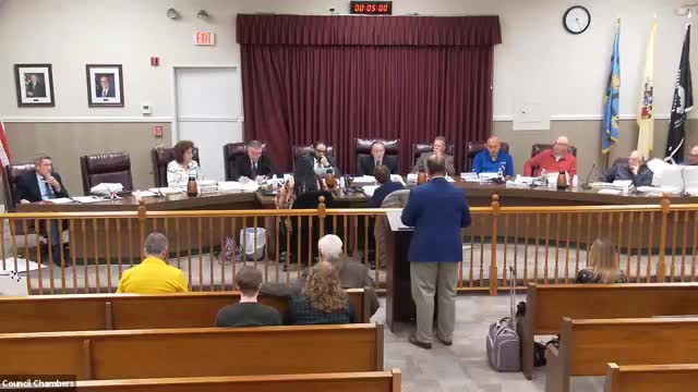 Architect Dan Fortunato outlines new building plans to approval board