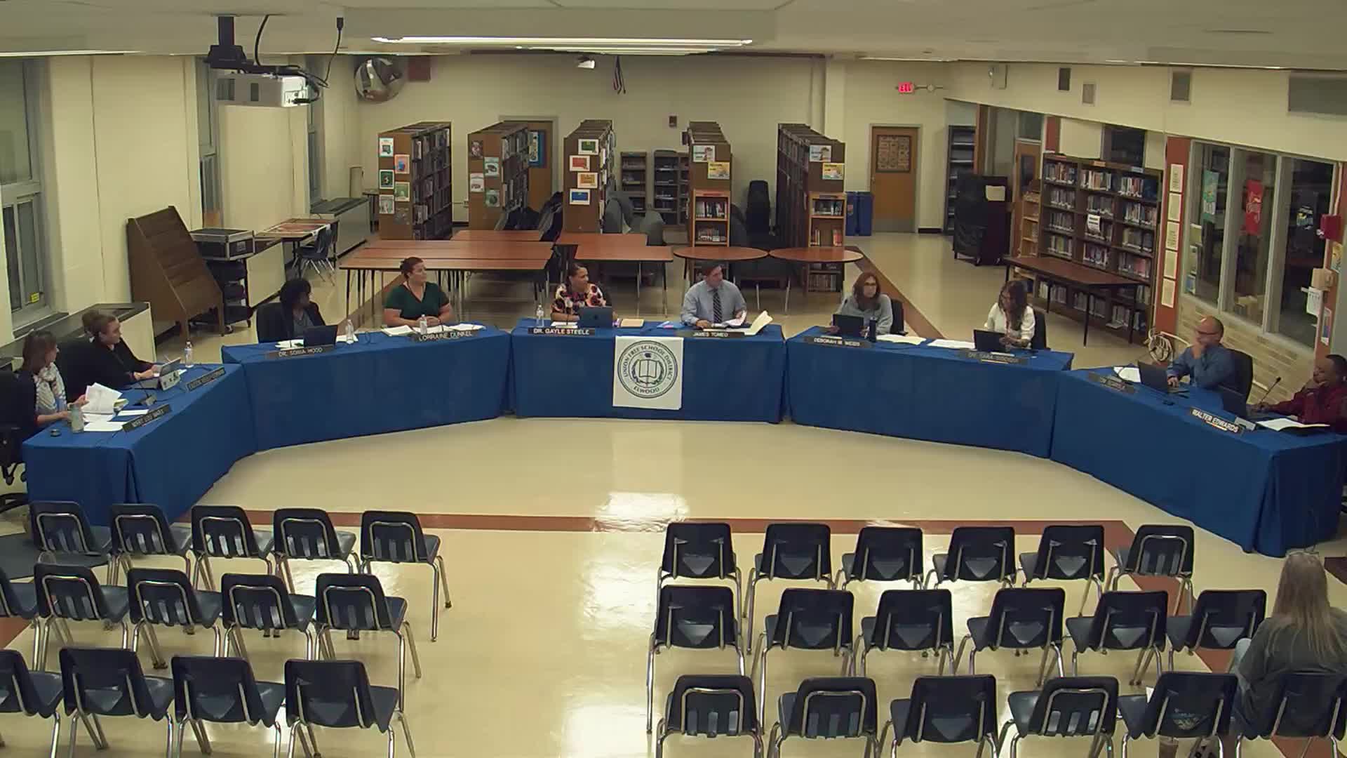 Facilities Committee praises school conditions after opening day tours