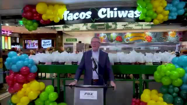 Tacos Chihuas opens at Phoenix Sky Harbor Airport Terminal 4