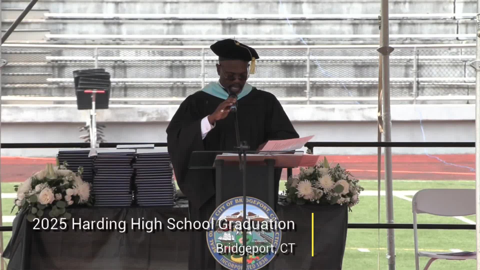 Superintendent encourages Warren Harding High School Class of 2025 to embrace growth