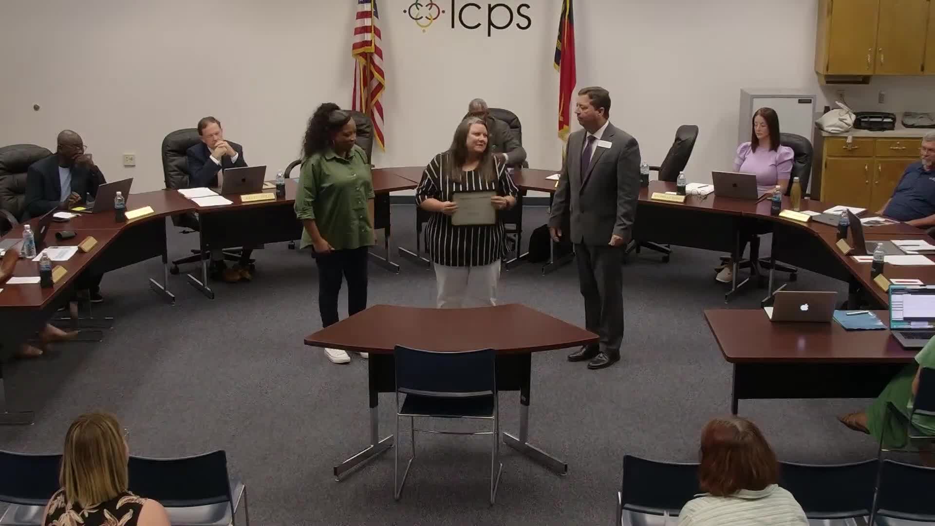 LCPS celebrates record $33M in scholarships for class of 2025 graduates