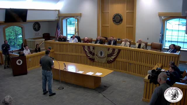 Residents press council on police staffing, EMS and homelessness after recent encampment clearings