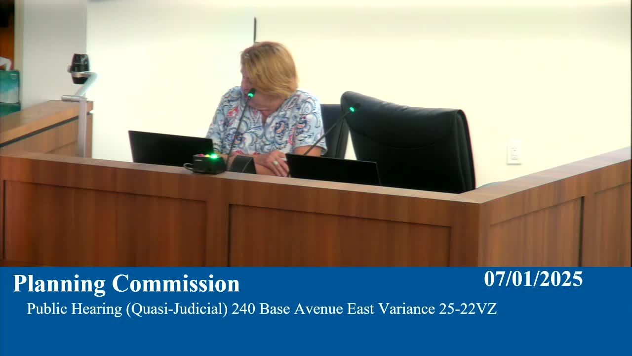 Residents challenge architectural changes in Venice's mixed-use neighborhood discussion