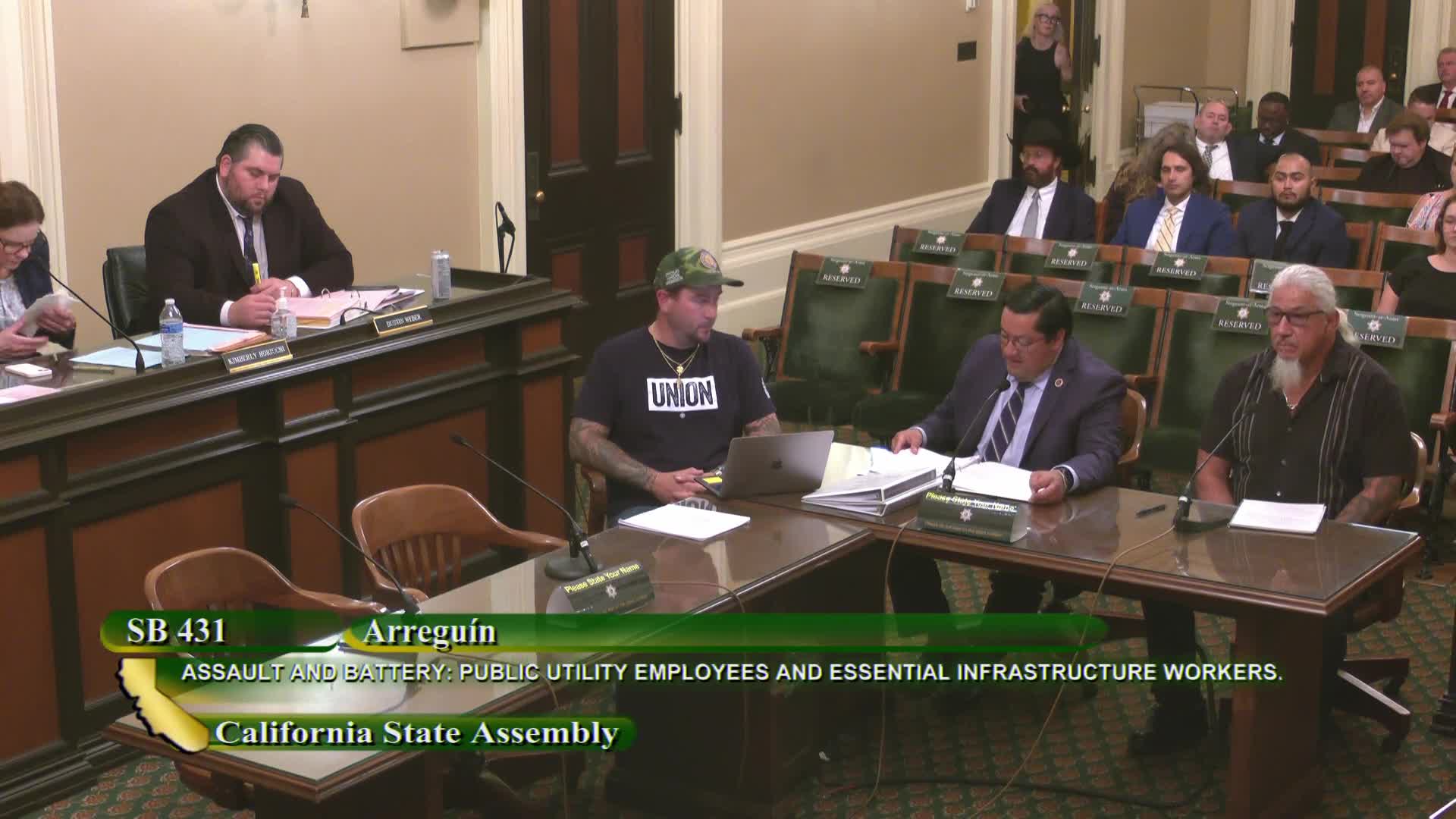 California Senate advances SB 431 to protect utility workers from violence during emergencies