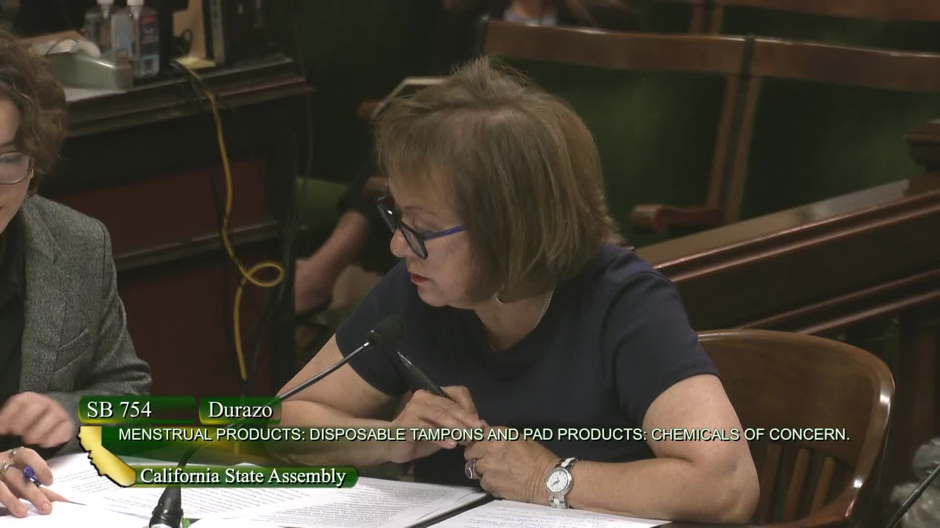 California Senate Committee supports transparency bill for menstrual product ingredients