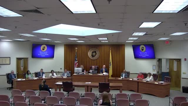 Planning board memorializes PB‑126324 at 302 Spotswood‑Englishtown Road; corrects public‑notice date on sign