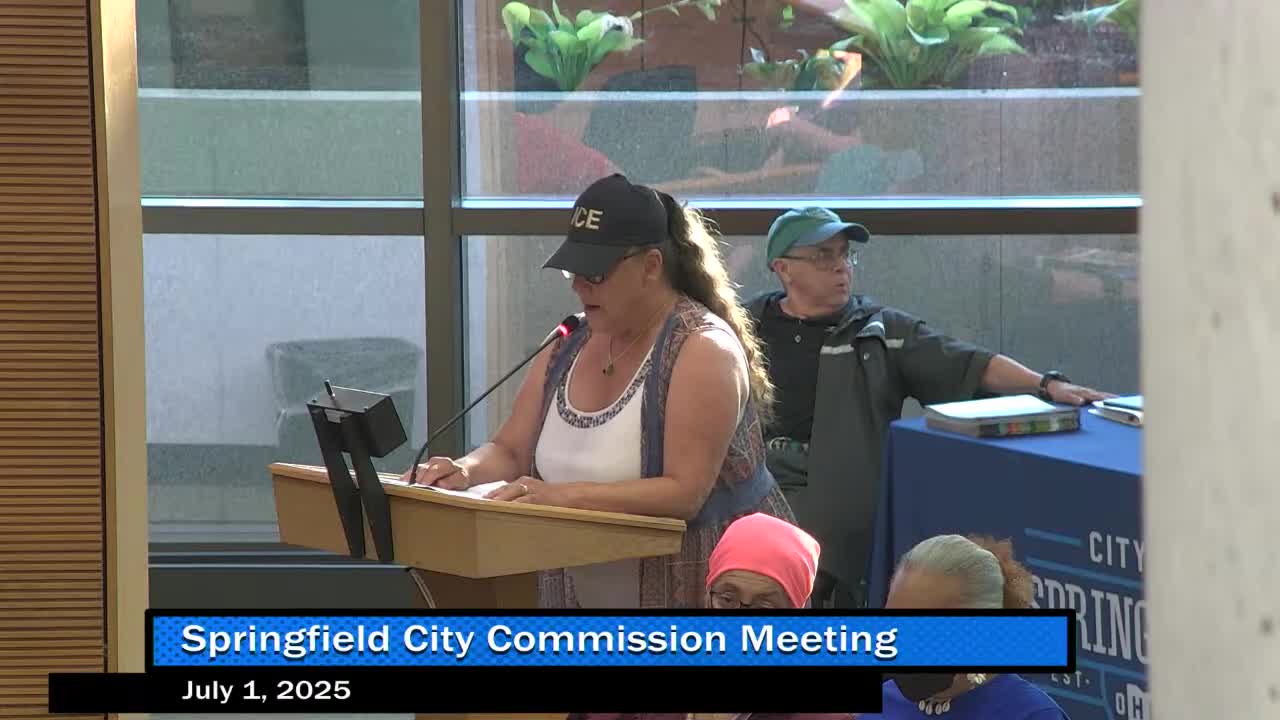 Springfield residents criticize mayor for handling of Haitian immigration issues