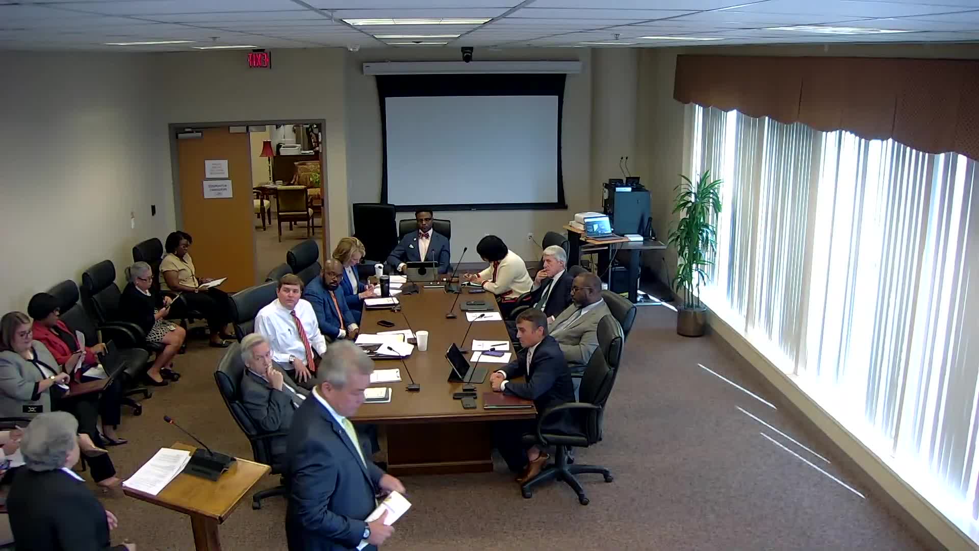 Council enters executive session to discuss Water Street redevelopment security under Alabama code