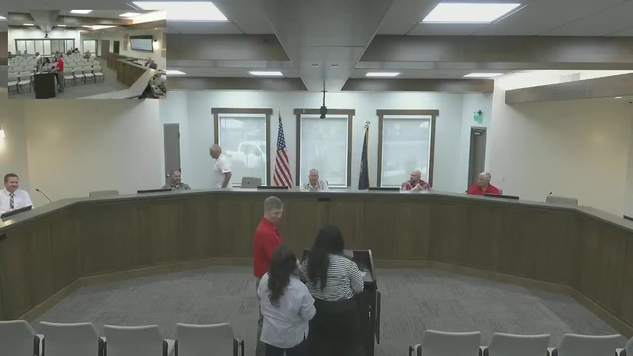 Canyon Pizza Company named Santaquin's co business of the month for community commitment