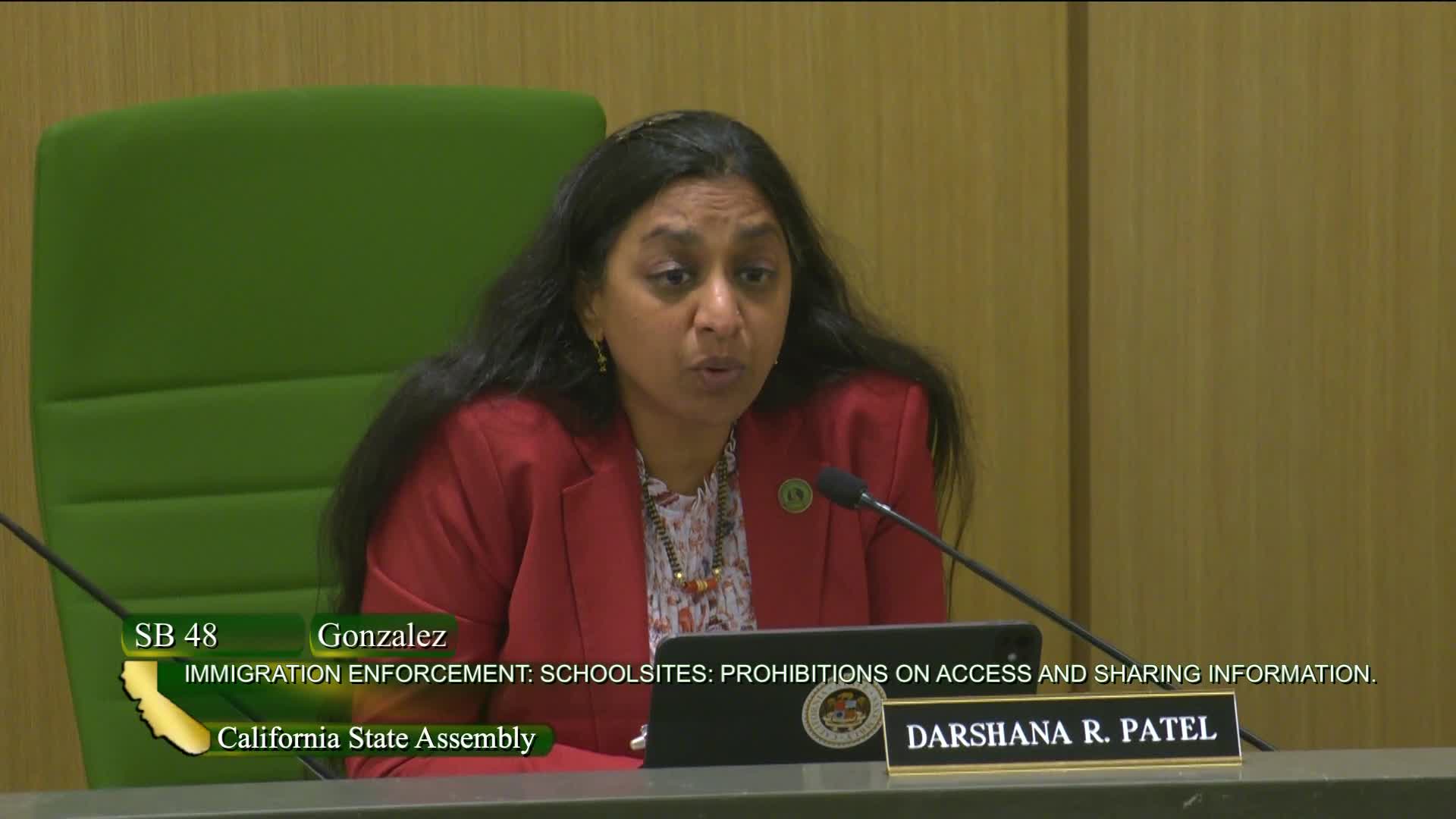 California lawmakers support bill to protect immigrant students from federal actions