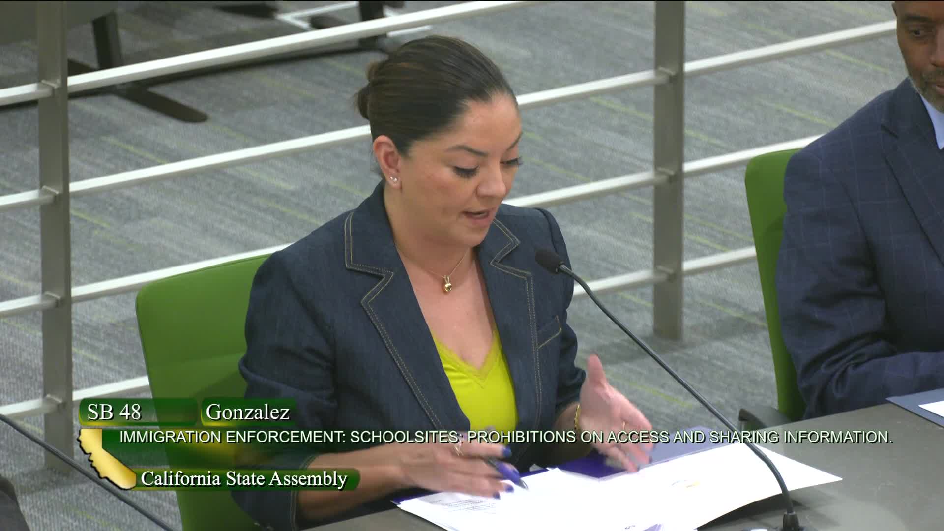 Senate passes SB 98 to enhance safety from immigration enforcement in California schools