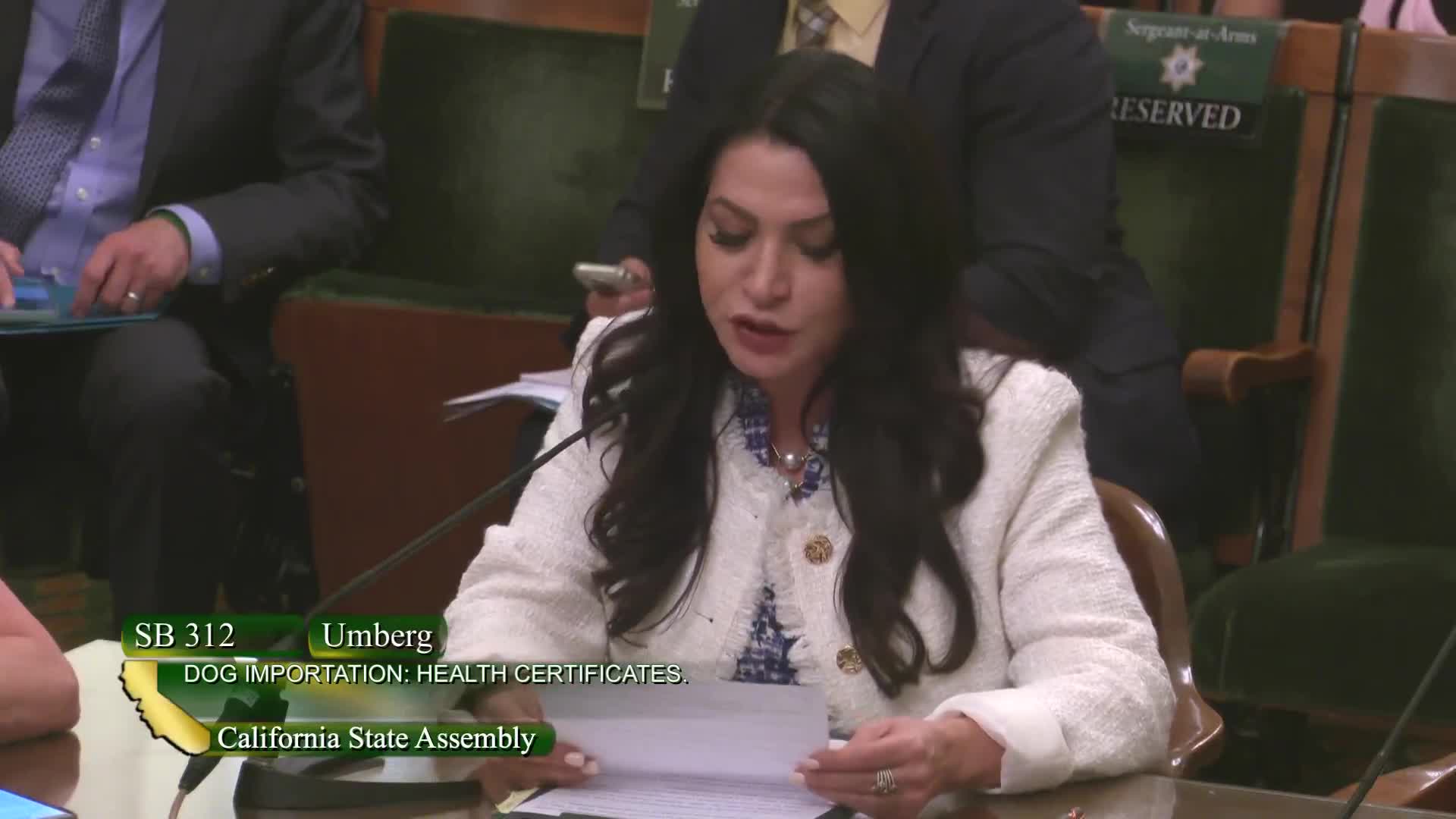 California lawmakers advance SB 312 to mandate health certificates for out-of-state puppies