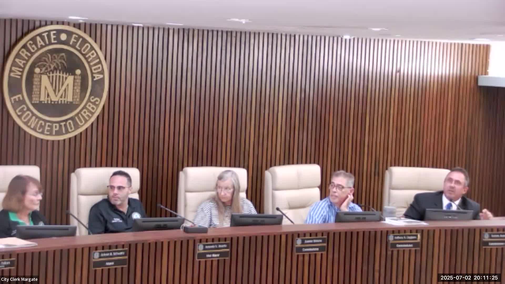 City Commission debates potential $500K legal battle over contractor settlement
