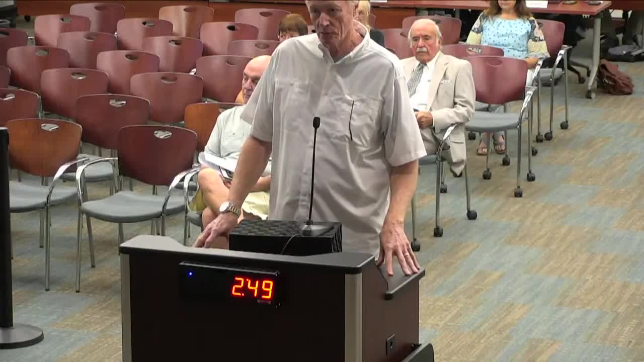 City Council faces management criticism over concession agreements and garbage contract changes