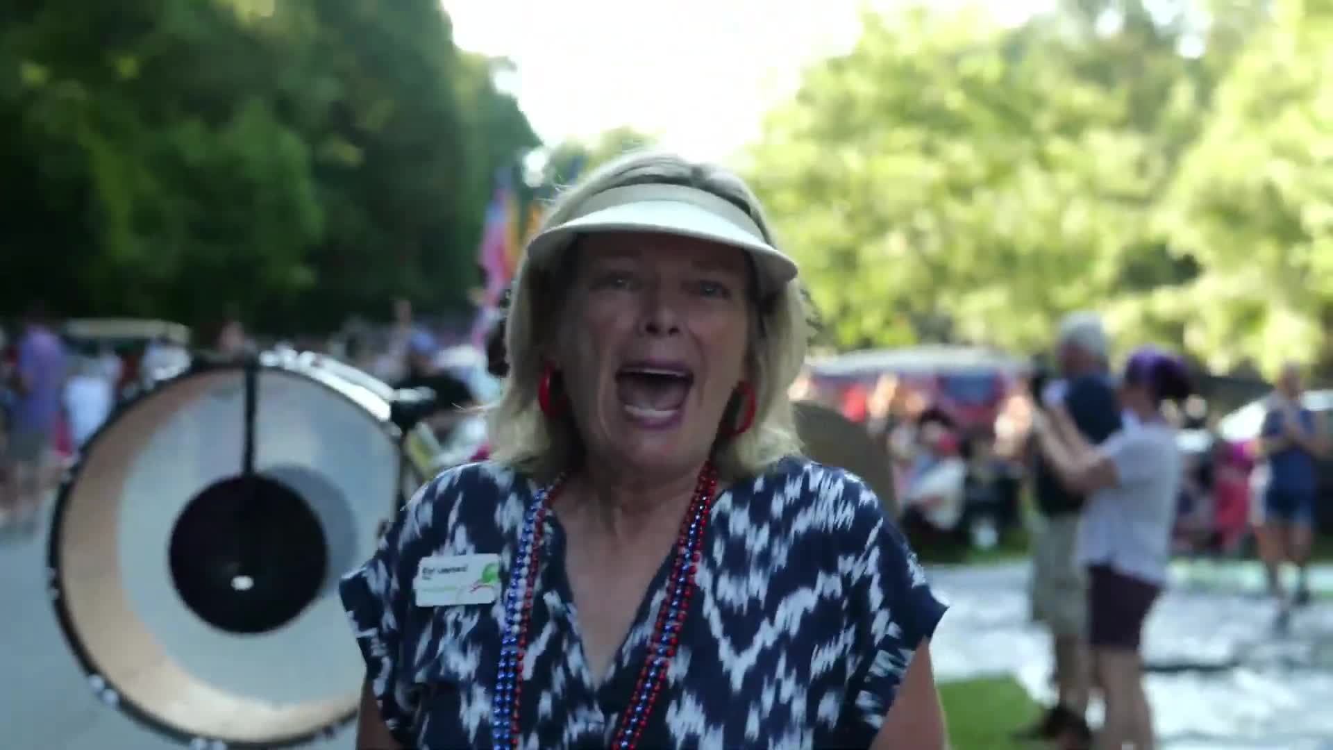 Mayor Kim Learner opens Peachtree City's 2025 July Fourth parade