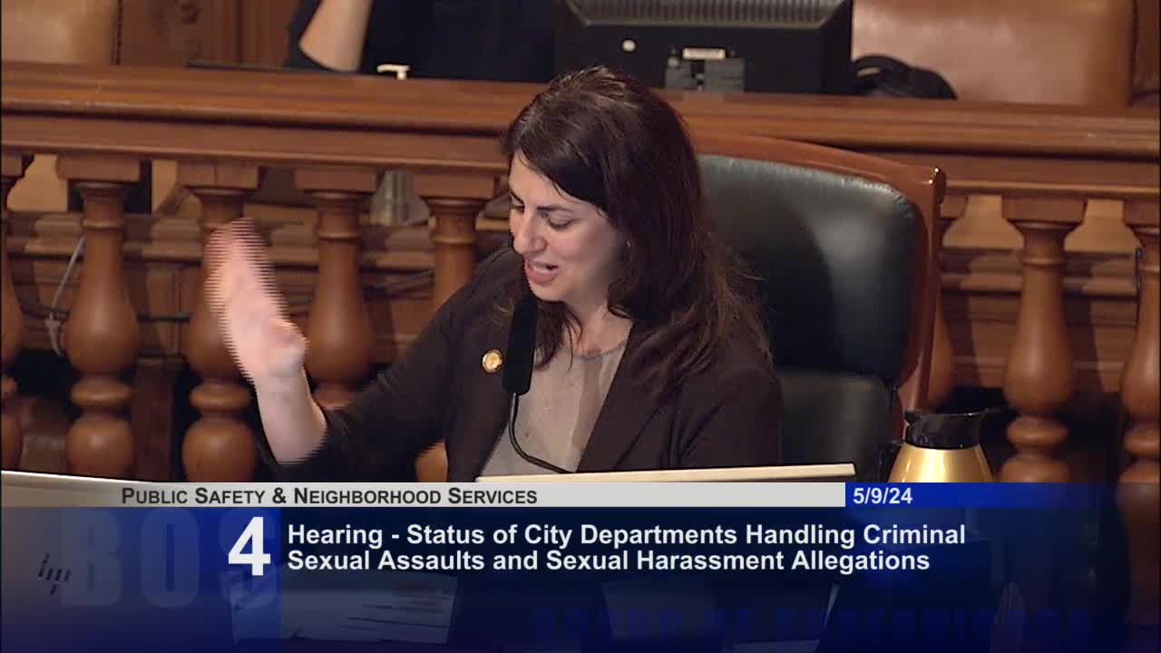 Supervisor Ronan welcomes Oakland International High School students for civics lesson