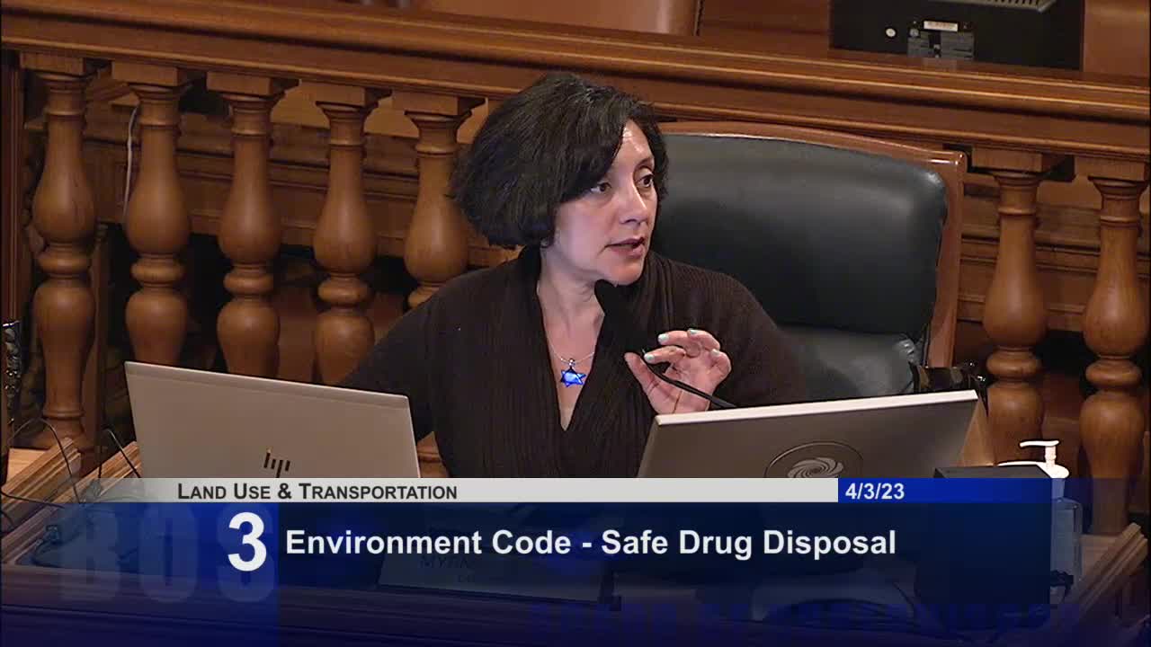 Supervisor Asha Safai proposes transparency amendments for gates in commercial districts