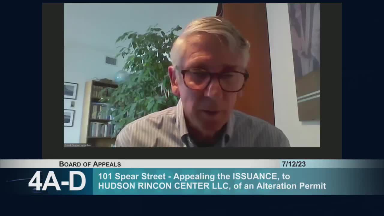 Local architects criticize new advertising signs on historic building