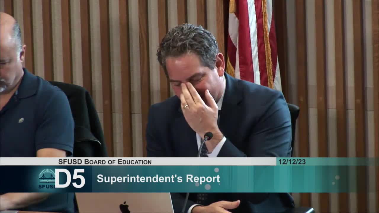 Commodore Sloat Singers raise spirits and toys during annual holiday performance