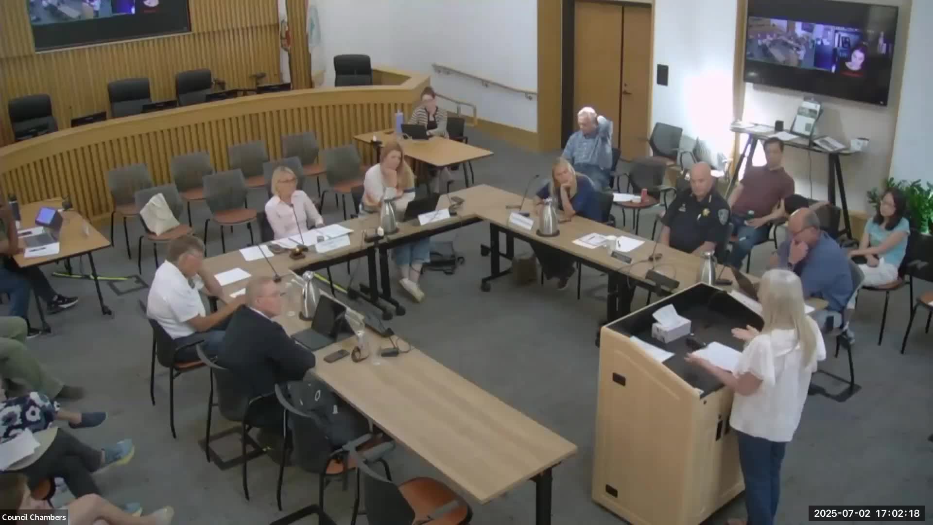 Stanford residents demand permit parking amid concerns over street safety and accessibility