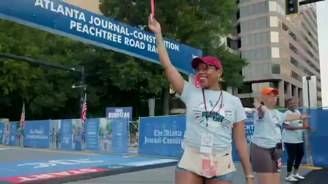 Atlanta's Peachtree Road Race celebrates independence with 52000 participants
