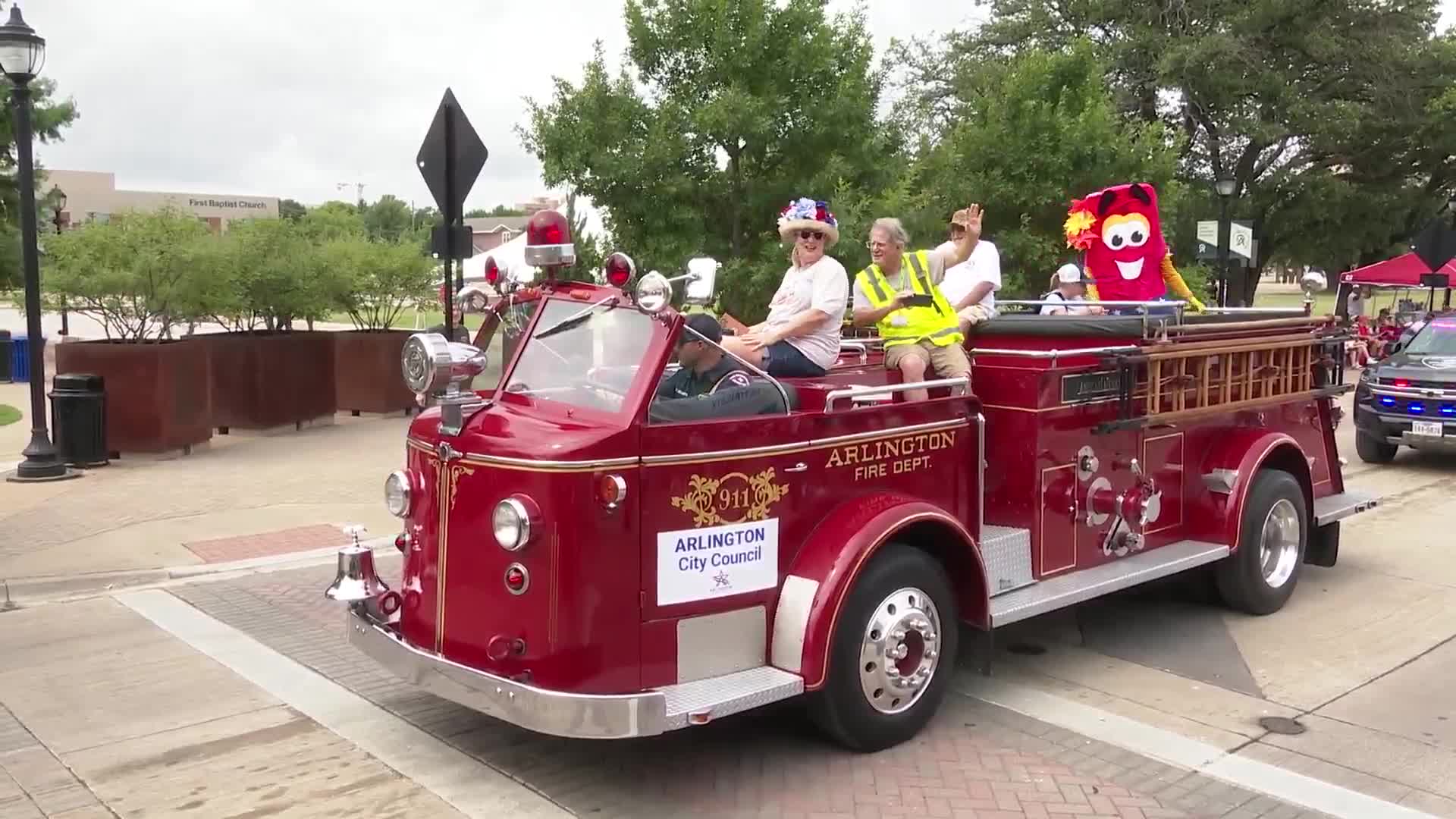 Arlington volunteers recognized for successful July 4 parade celebration