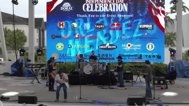 Orlando Mendez performs patriotic song at Doral's Fourth of July celebration