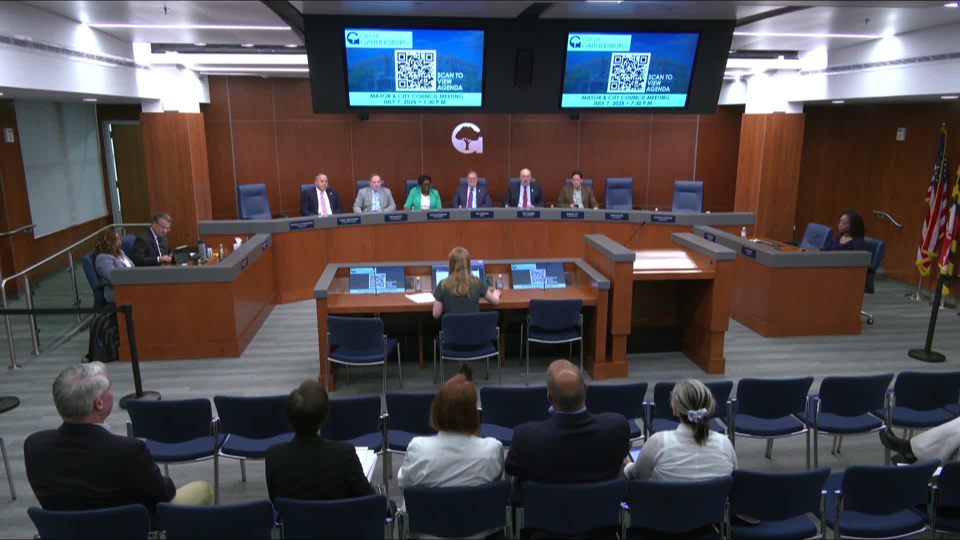 Mayor and council approve Gateway Lake Forest rezoning and schematic plan; staff says traffic impact manageable with conditions