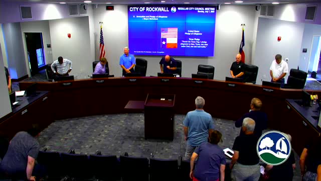 Community honors Kerrville victims with prayer and moment of silence
