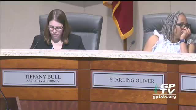 Grand Prairie approves August 6 deadline for roof repairs and housing compliance