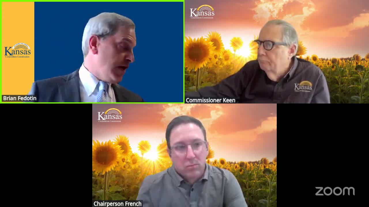 Kansas commission approves Evergy's solar and CCG settlements amidst regulatory concerns