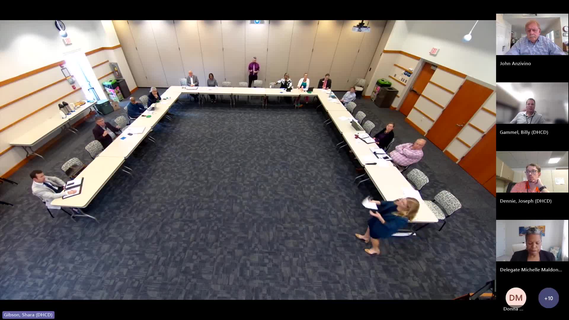 Virginia leaders collaborate on AI training grant and data center resource needs