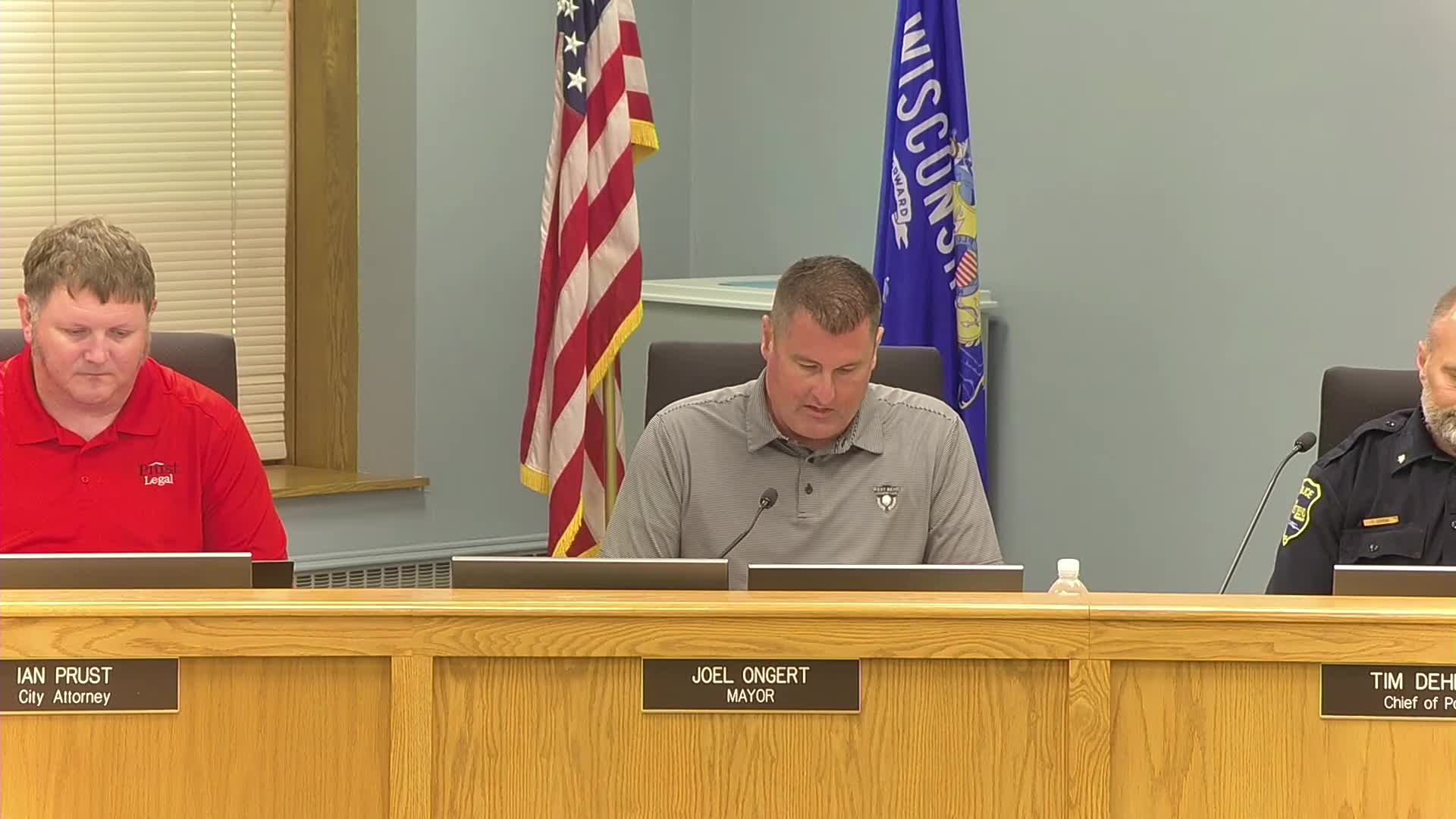 City Council approves new liquor licenses for Sabor Mezcal and Tall Boys