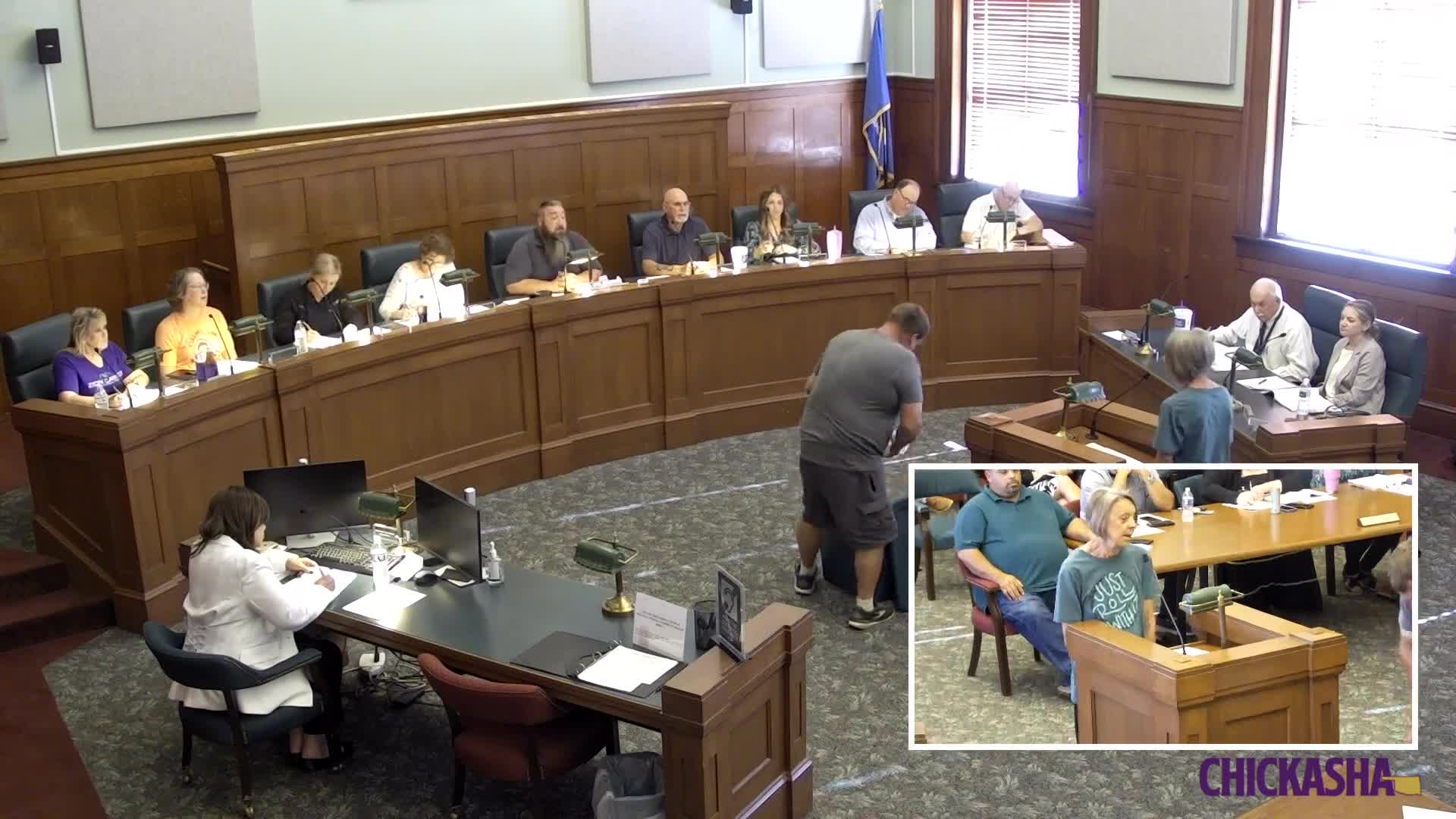 Residents demand protective netting at city-owned golf course to prevent injuries
