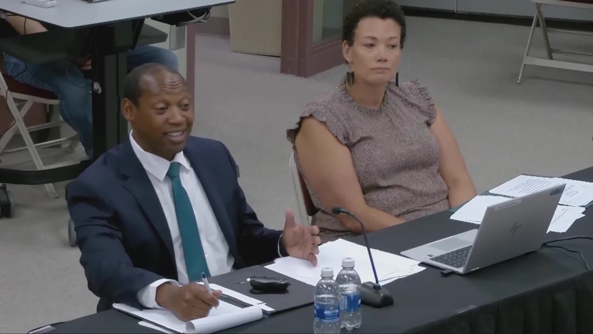 Educators discuss equitable grading practices and master learning in high schools