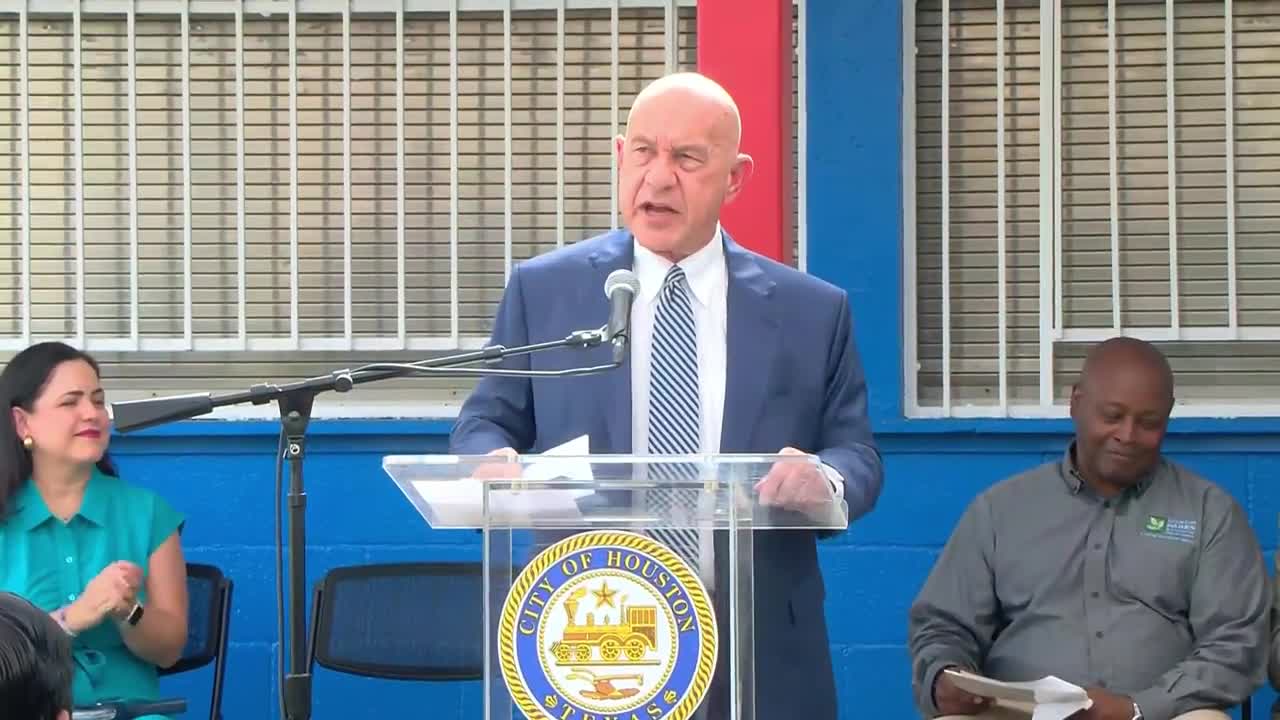 Commissioner Wally celebrates Denver Harbor park project with local leaders