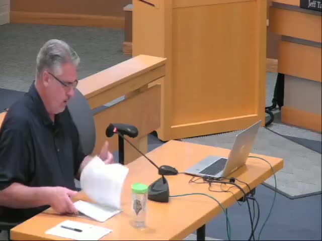 Council directs staff to remove parking mandates for affordable and senior housing; vote 4–3