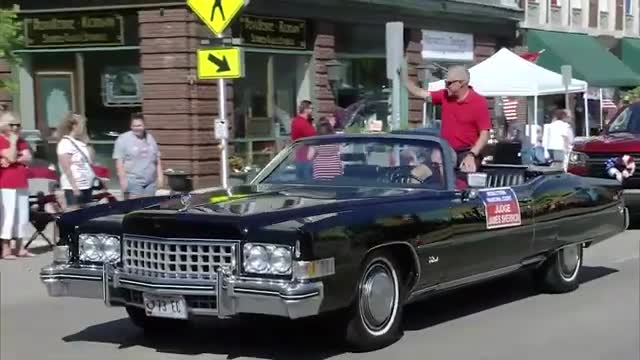 Girl Scouts and Local Leaders Celebrate Community Parade in Middletown