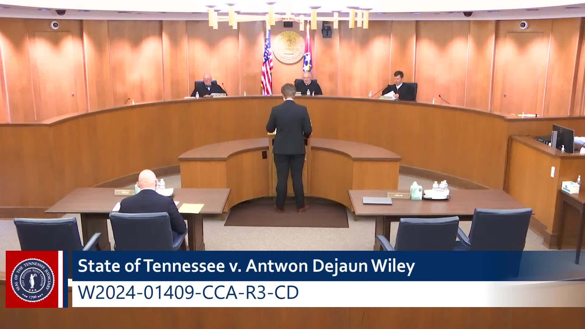 Appellate court hears challenge to aggravated-robbery evidence and dual theft convictions