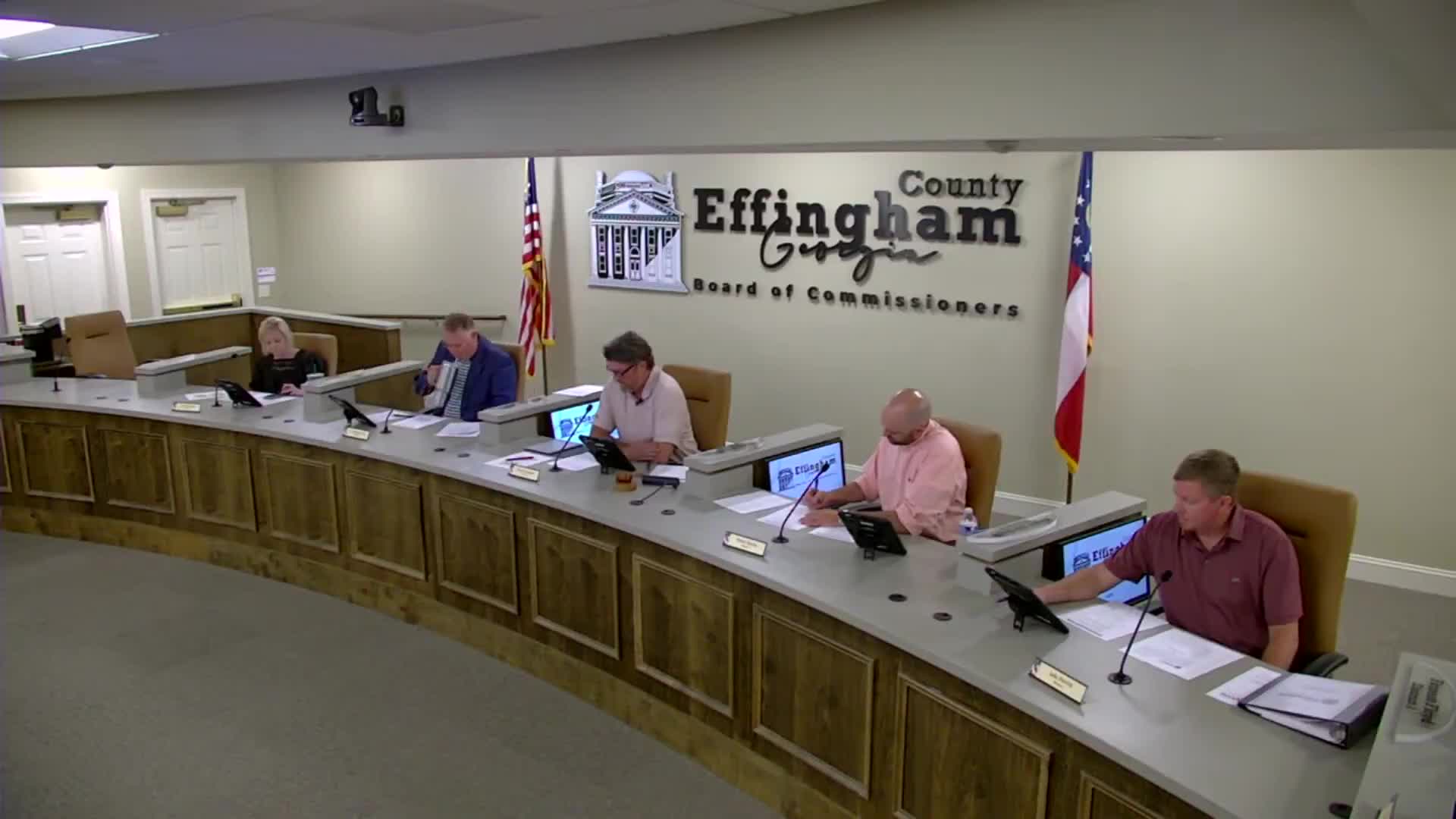 Planning board backs rezoning of 13.4-acre Springfield–Egypt Road parcel to AR-2 with access limit