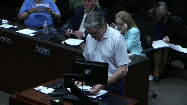 Conroe resident voices concerns over 2023 construction project on North Robertson