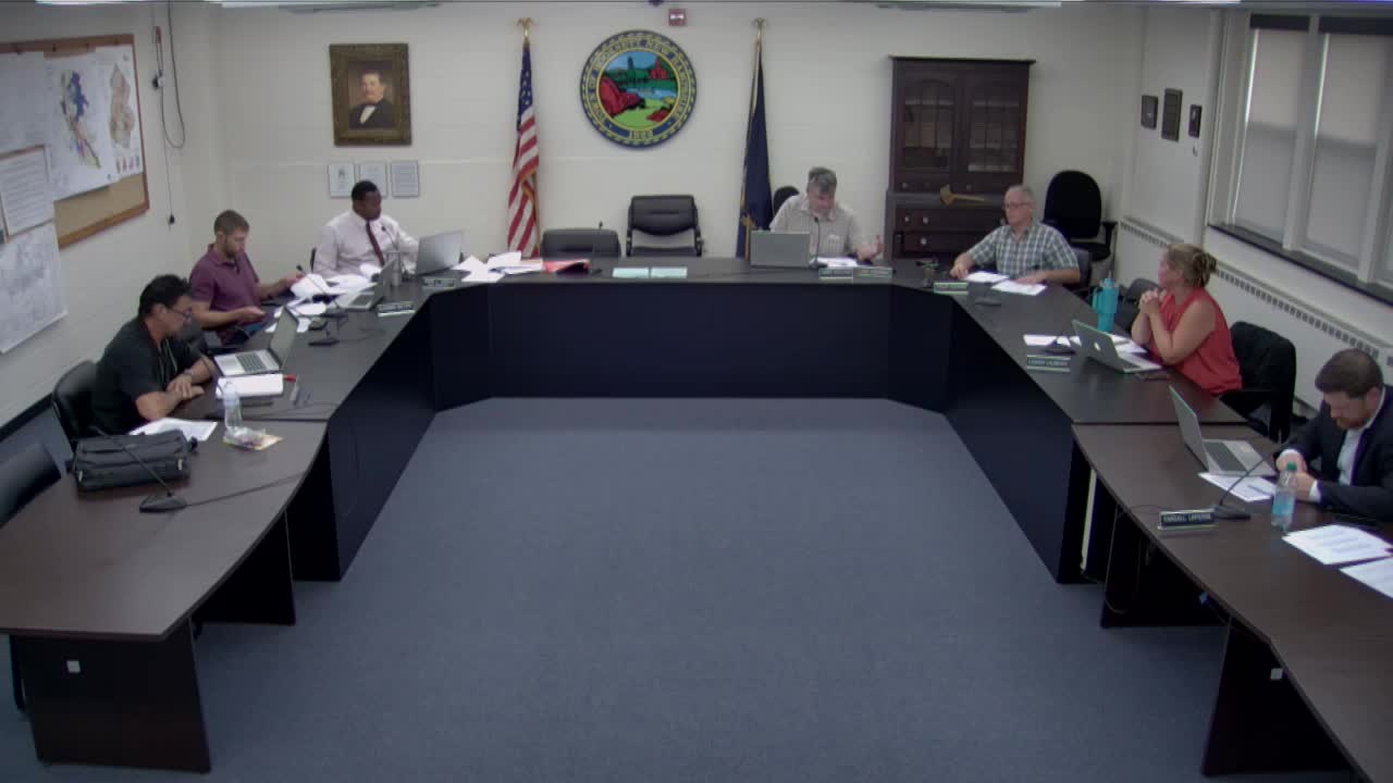 Town Council approves dog licensing fees and discusses Kiwanis 5K race budget