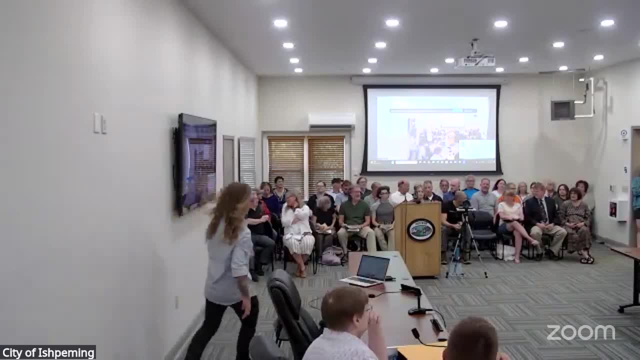 Mayor Scanlon leads fluoride debate at public council meeting