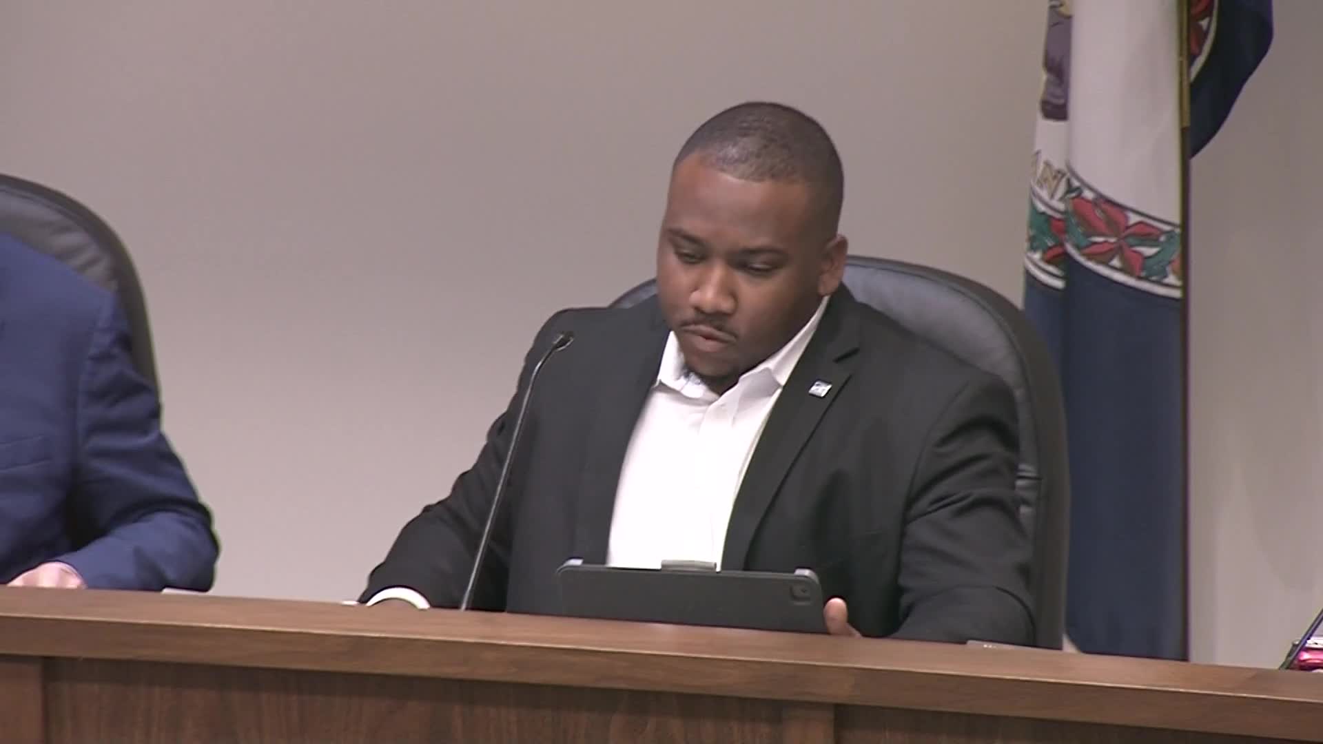 Roanoke City Council shifts live council meetings from Facebook to YouTube
